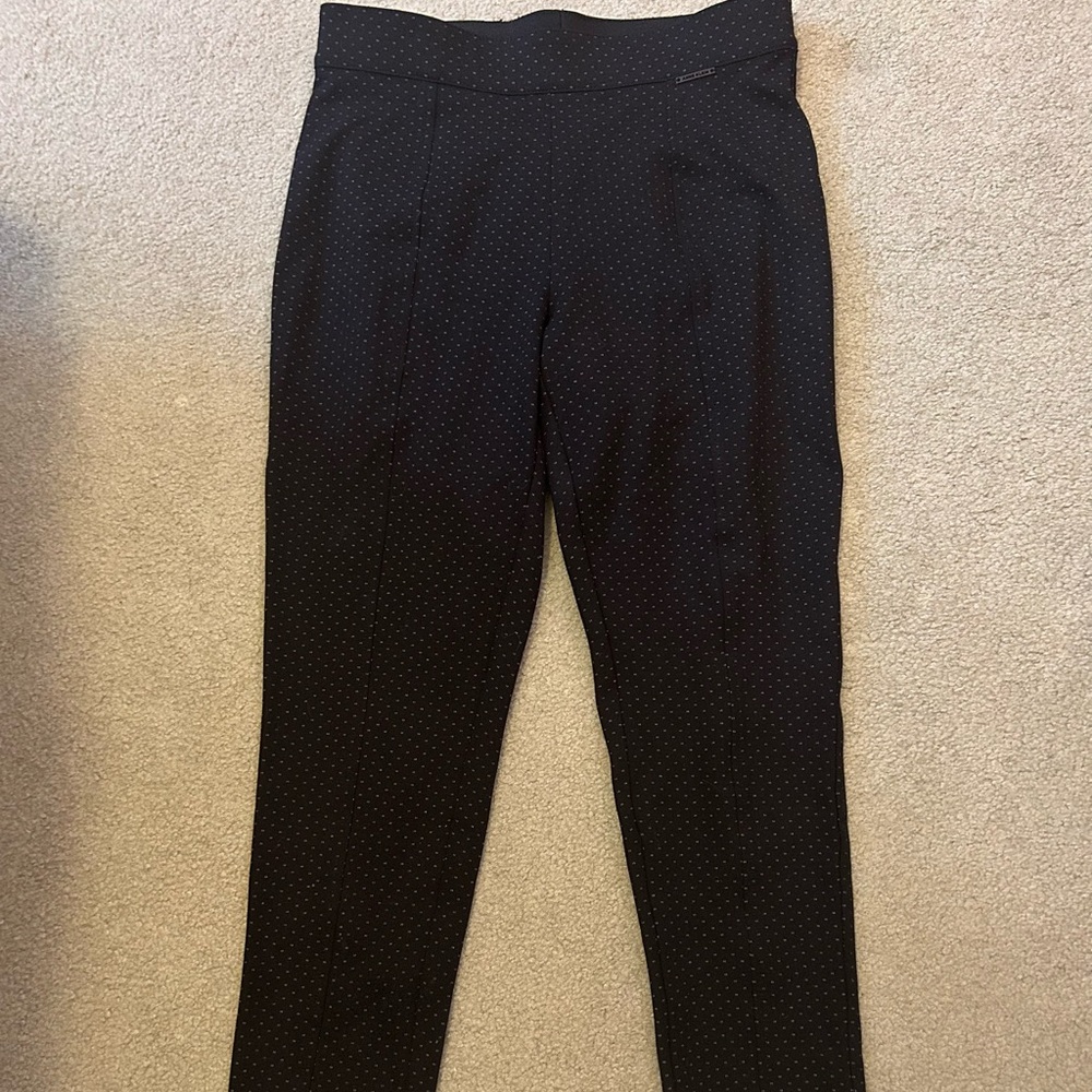 Anne Klein Black/Small White Dot-Print Pull-On Pleated Front Straight Leg Pants